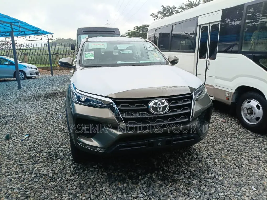 New Toyota Fortuner 2024 Beige