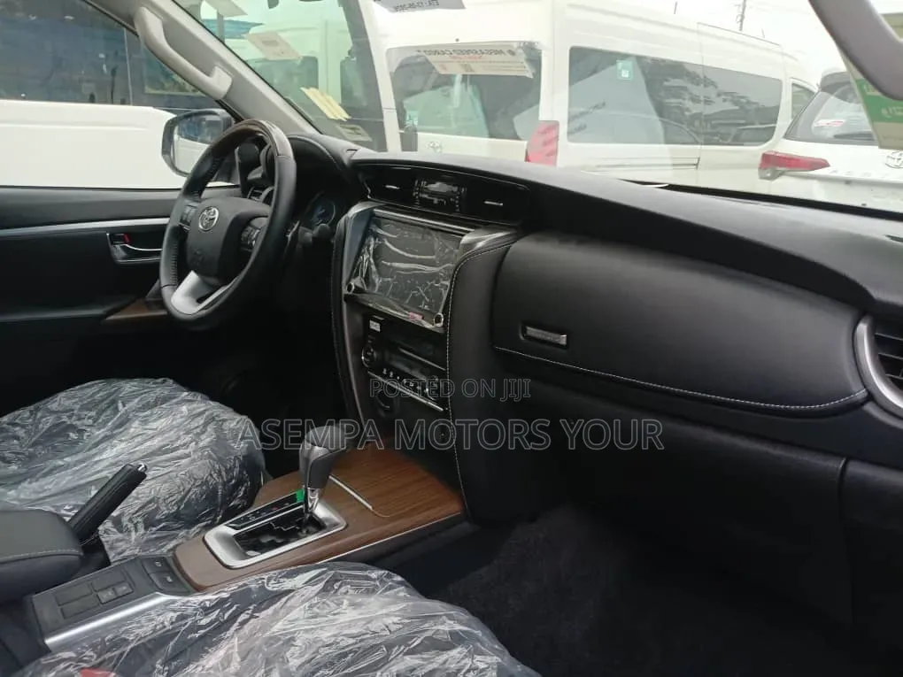 New Toyota Fortuner 2024 Beige
