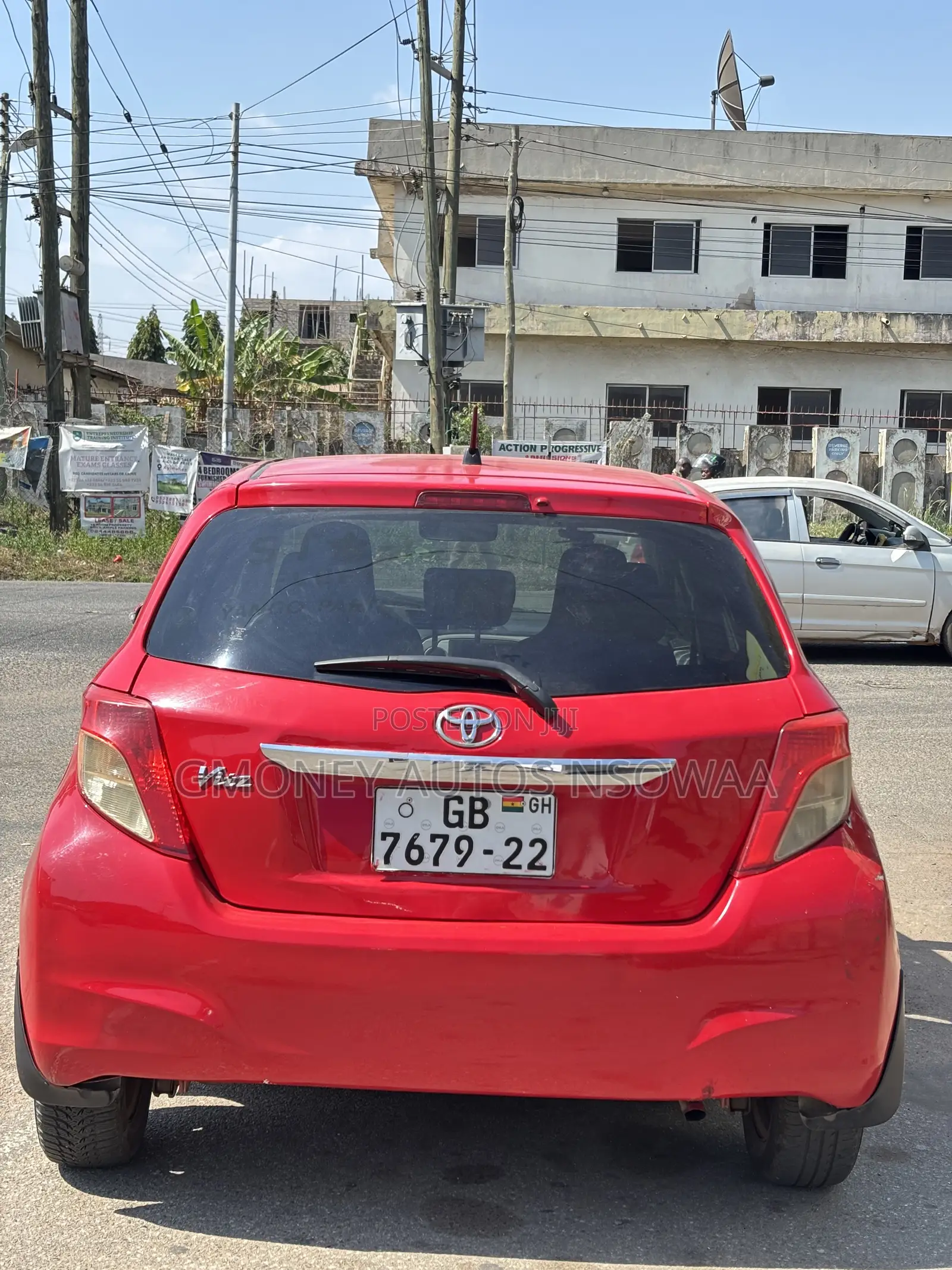 Toyota Vitz 1.3 AWD 3dr 2013 Red