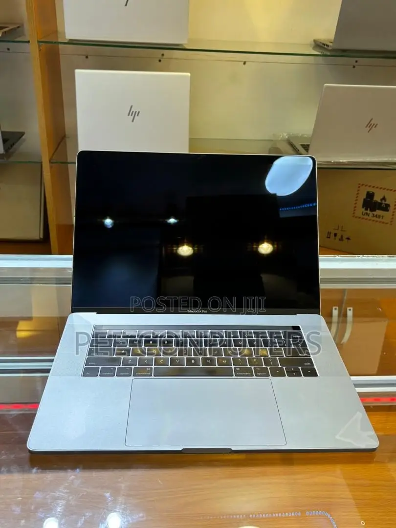 Laptop Apple MacBook 2016 8GB Intel Core i5 SSD 256GB