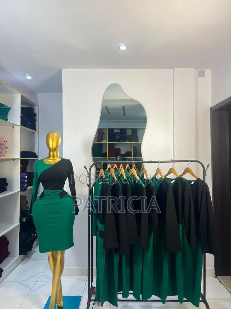 Black and Green Bodycon Dress