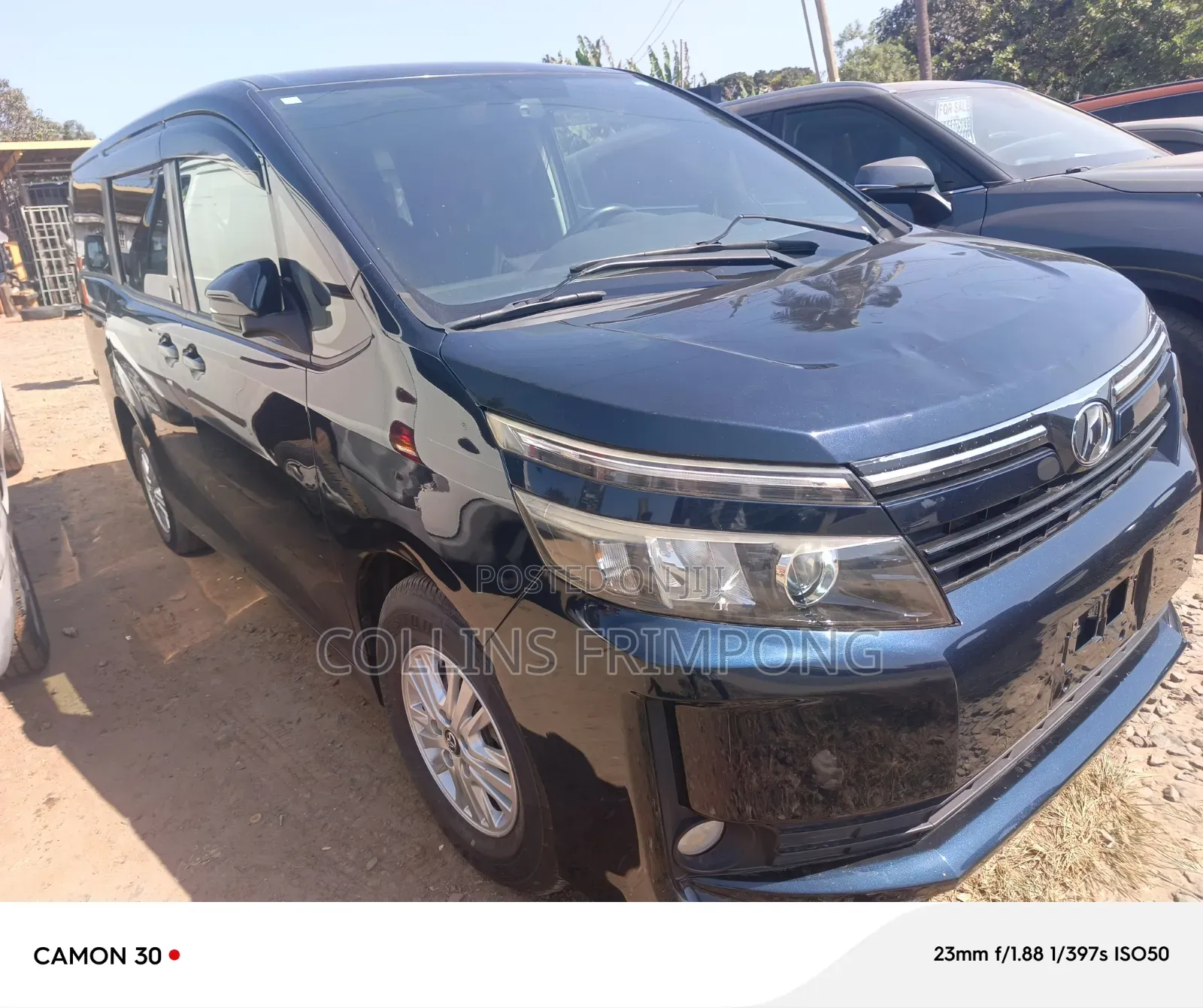 Toyota Voxy 2014 Black