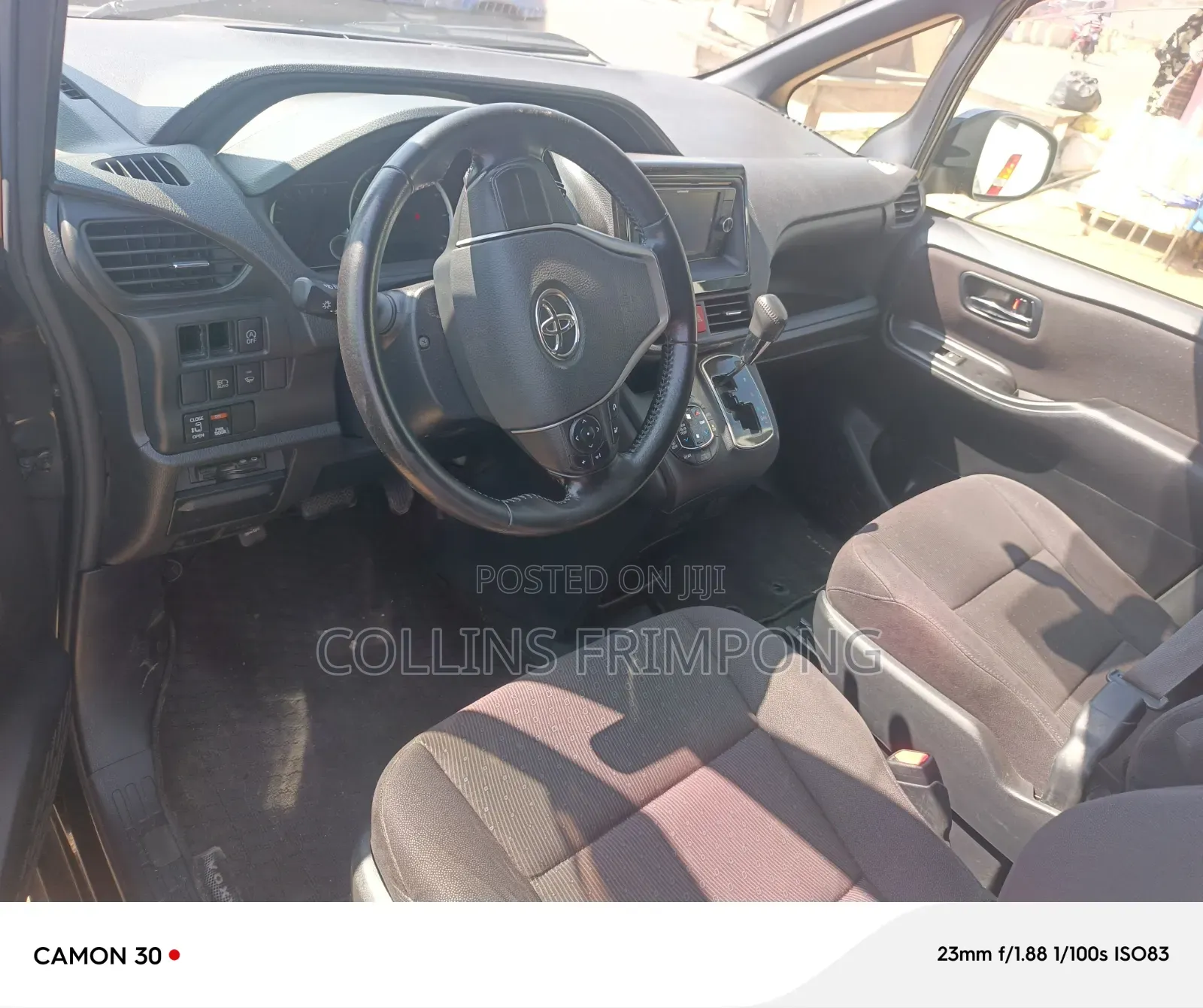 Toyota Voxy 2014 Black