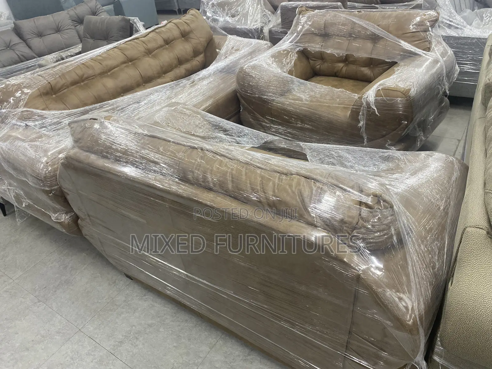 Comfortable 6 Seater Leather Sofa