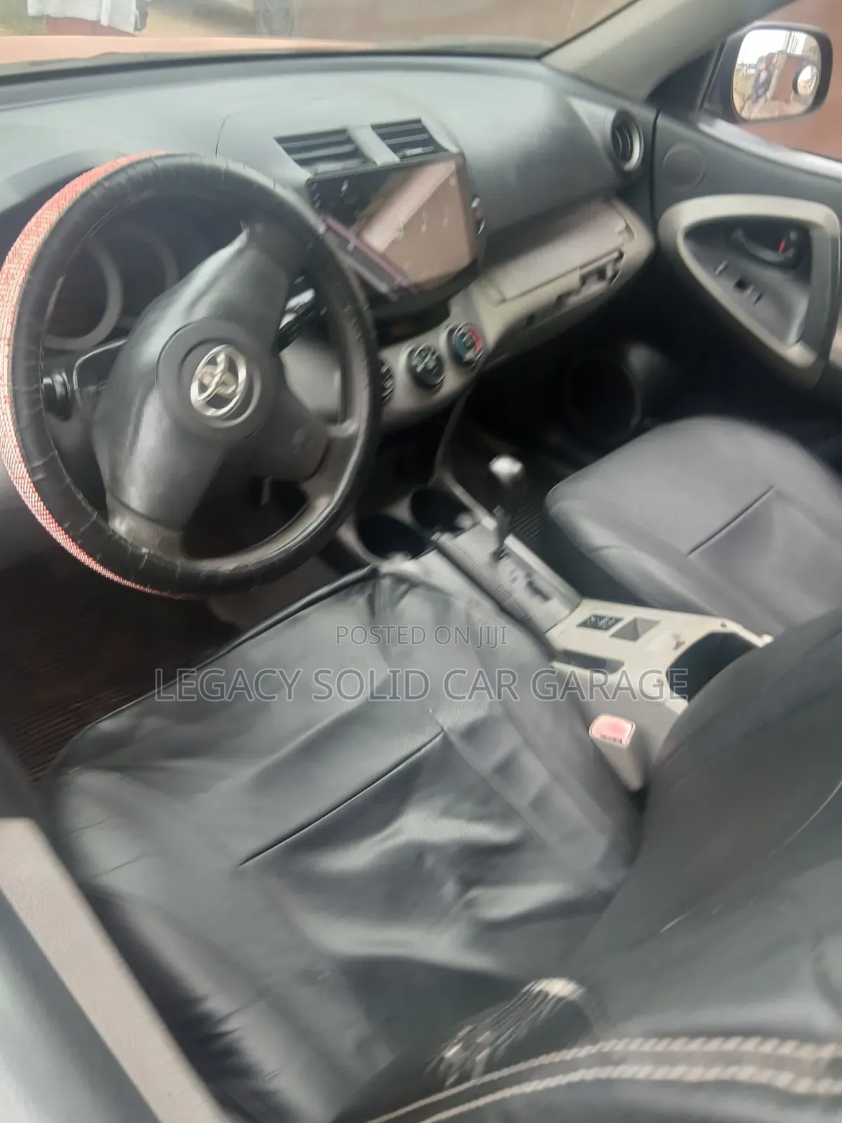Toyota RAV4 2010 Red