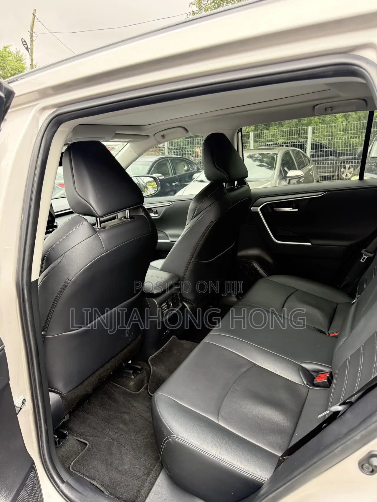 New Toyota RAV4 2023 Gold