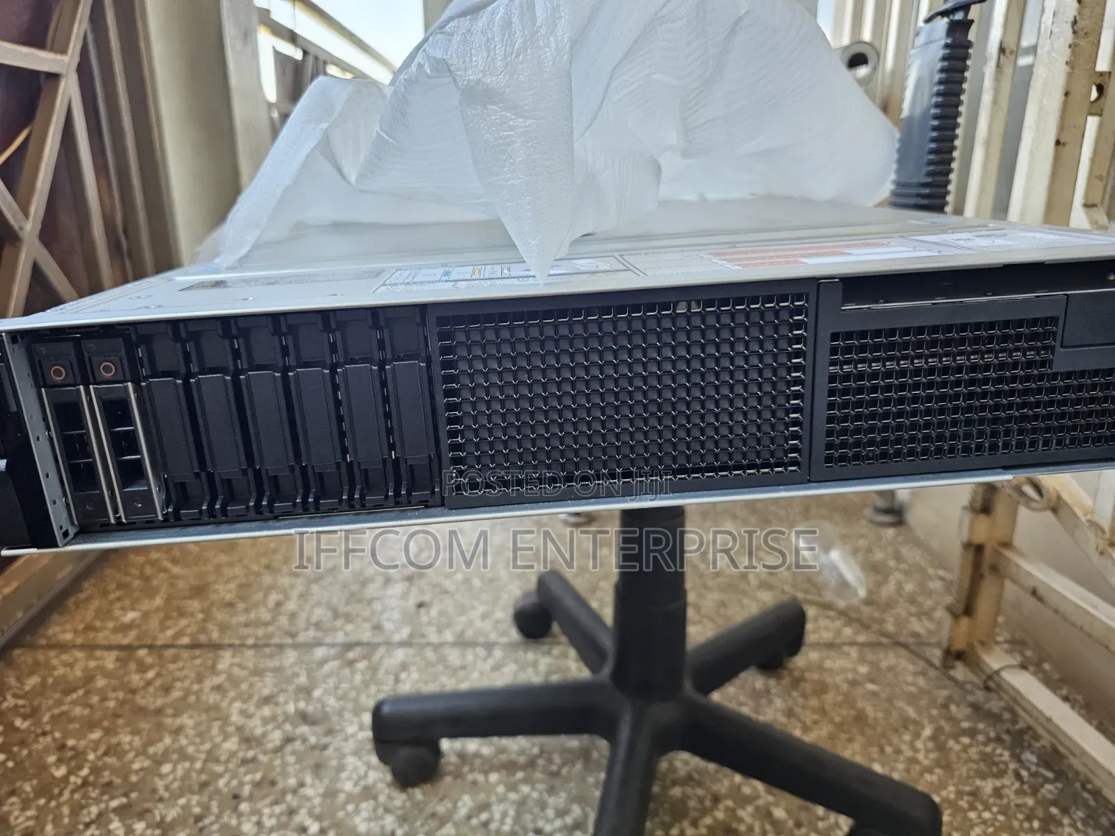 New Server Dell PowerEdge R740 32GB Intel Xeon HDD 2T