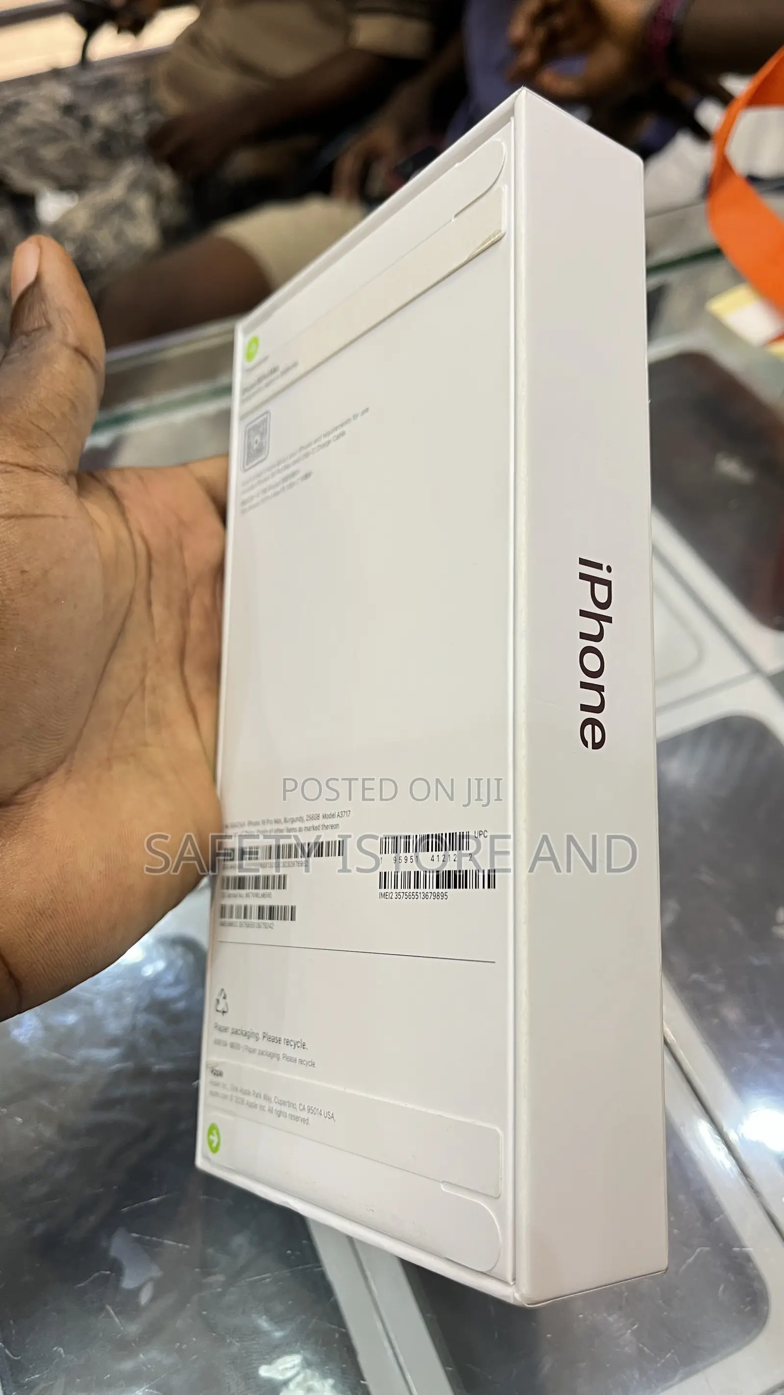 New Apple iPhone 18 Pro 256 GB Red