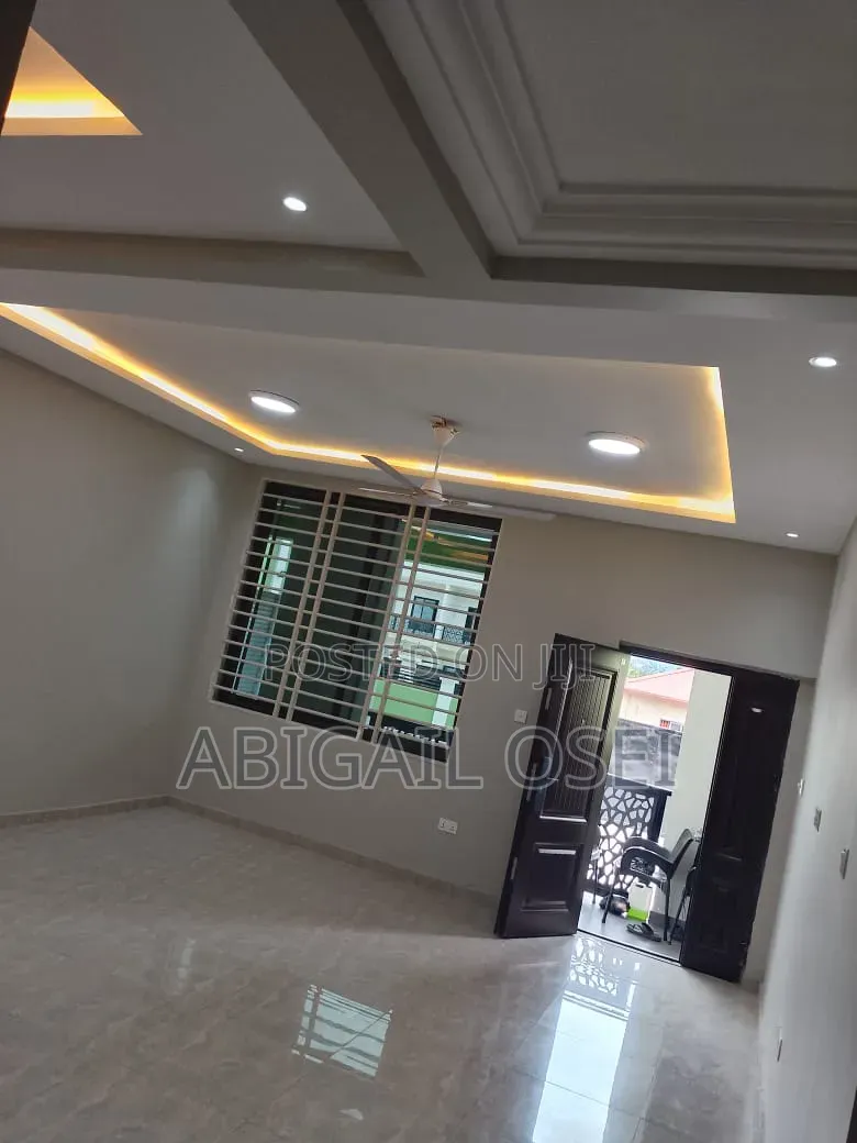 2bdrm Apartment in Oyarifa Ankonam, Owusu Ansah for rent