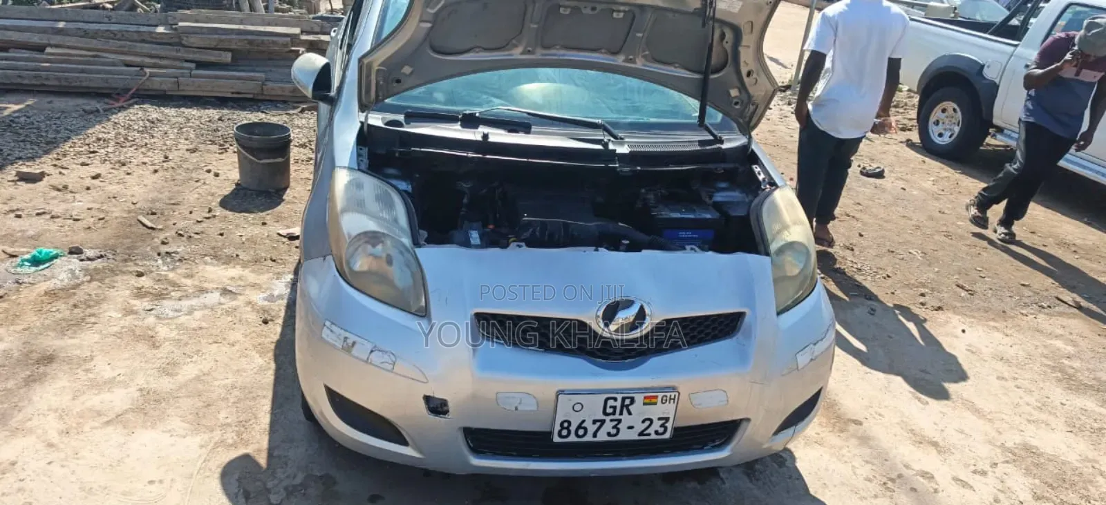 Toyota Vitz 2010 Gray