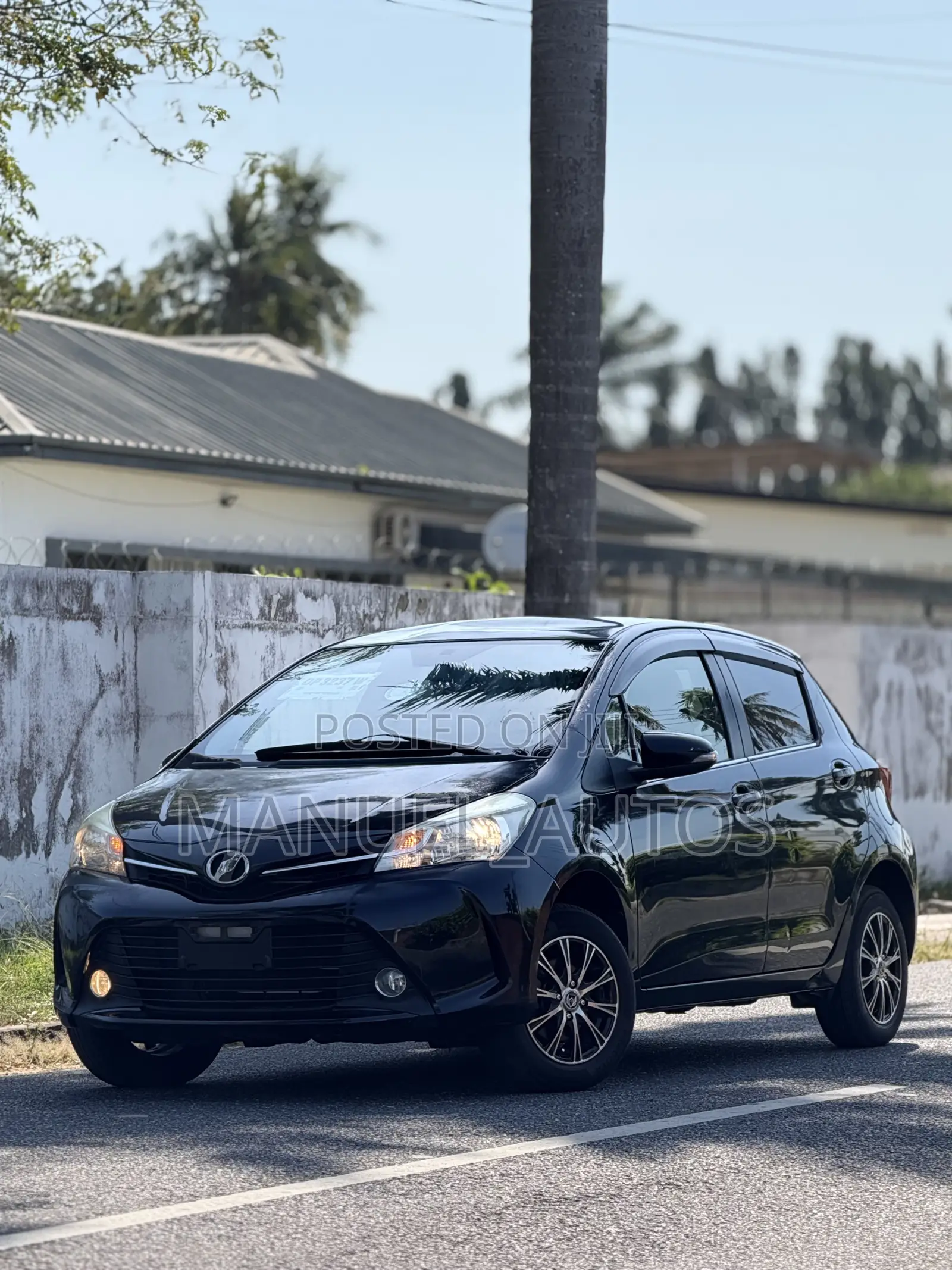 Toyota Vitz 2014 Black