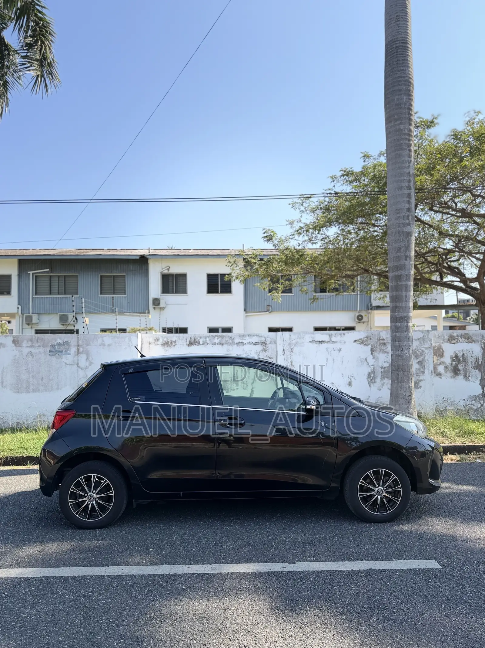 Toyota Vitz 2014 Black