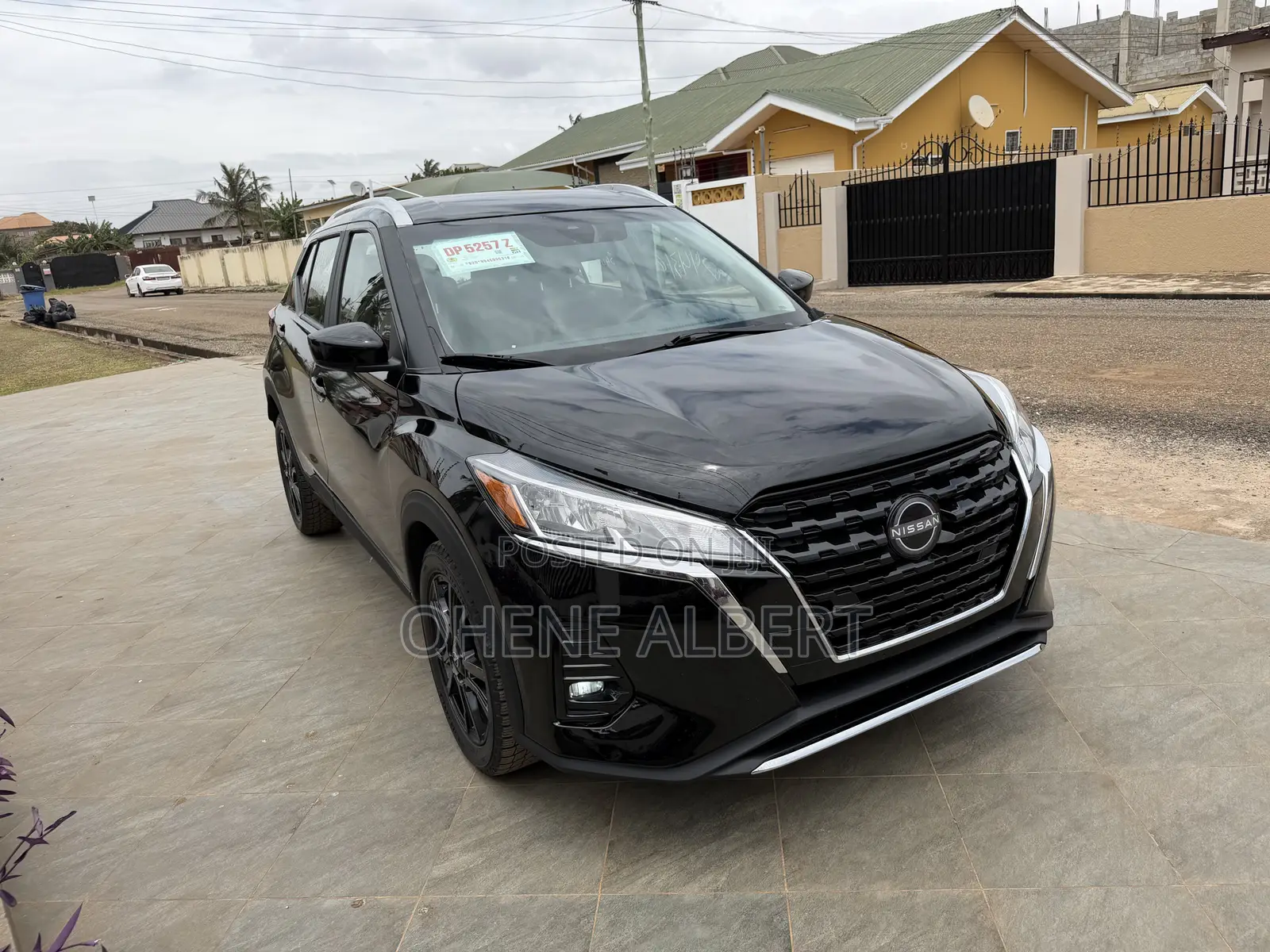 Nissan Kicks SV 2023 Black