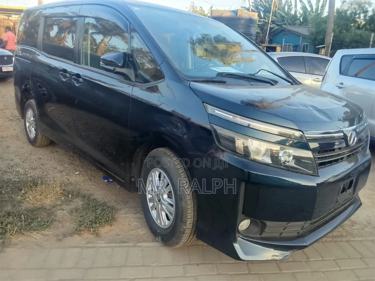 Toyota Voxy V 2WD 8-Seater 2015 Black