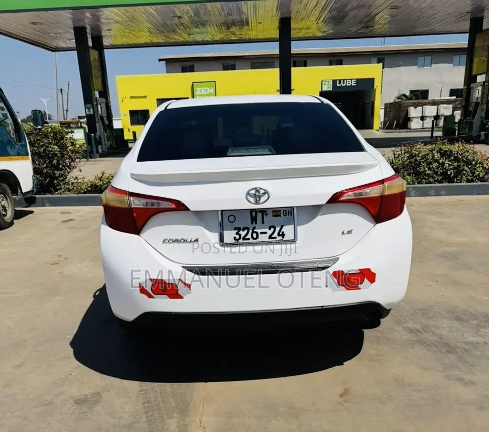 Toyota Corolla 2016 White