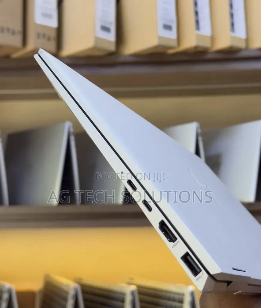 New Laptop HP EliteBook 1040 G8 16GB Intel Core i5 SSD 256GB