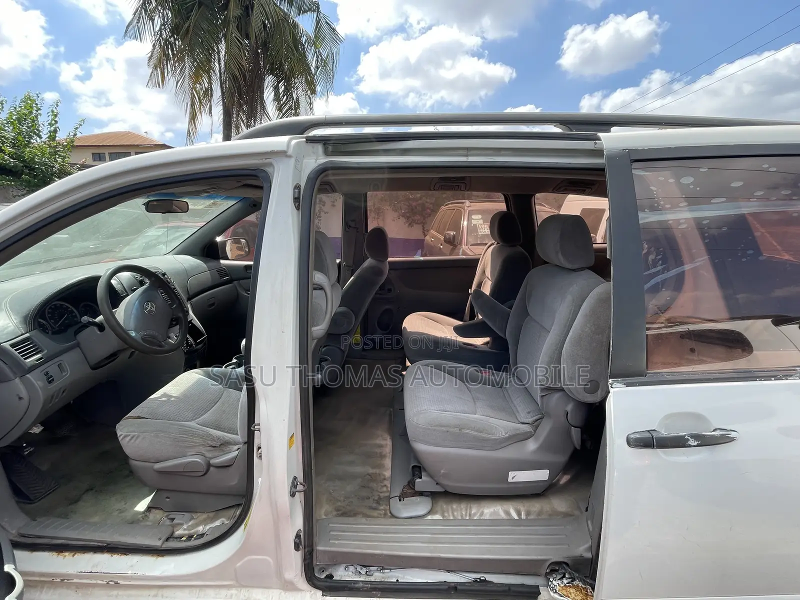Toyota Sienna 2010 White