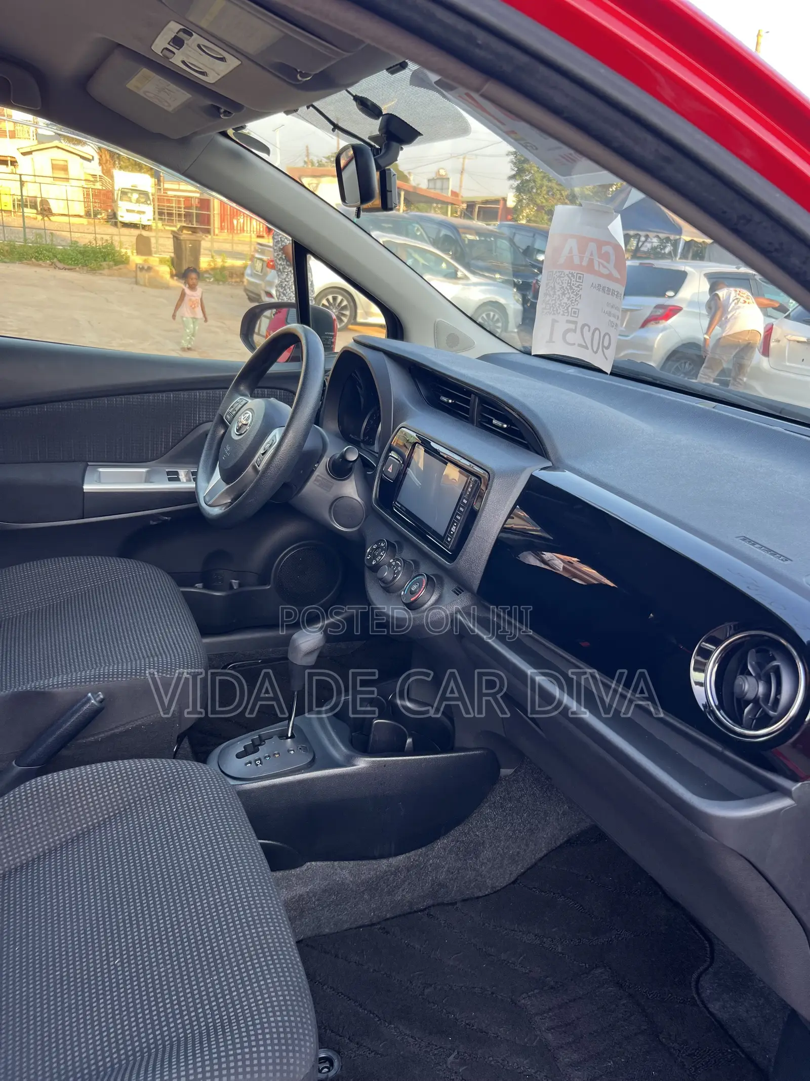 Toyota Vitz 1.3 AWD 5dr 2015 Red