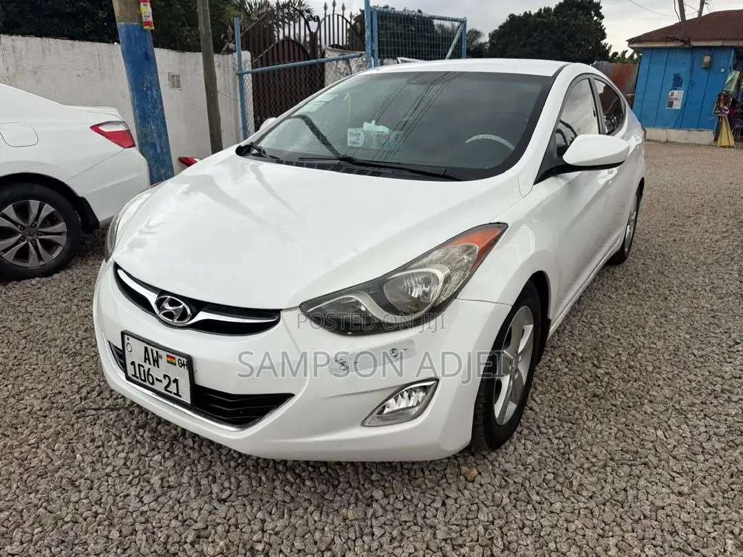 Hyundai Elantra 2013 White