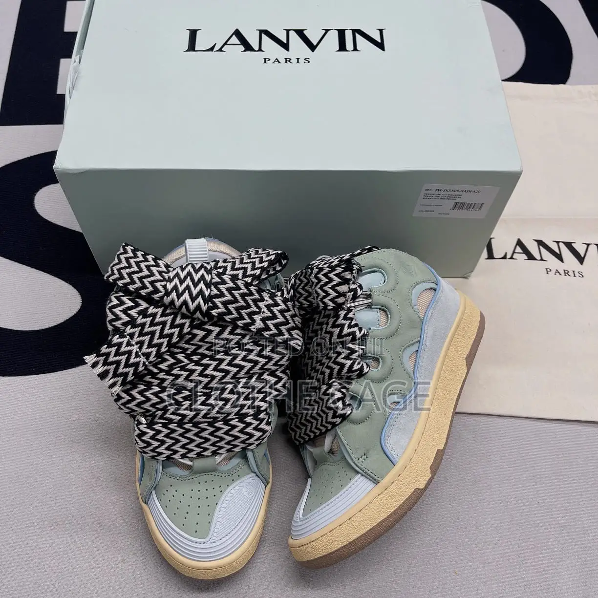 Lanvin Curb