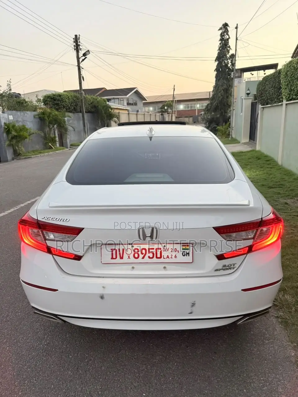 Honda Accord Sport (2.0L 4cyl Turbo 10A) 2019 White