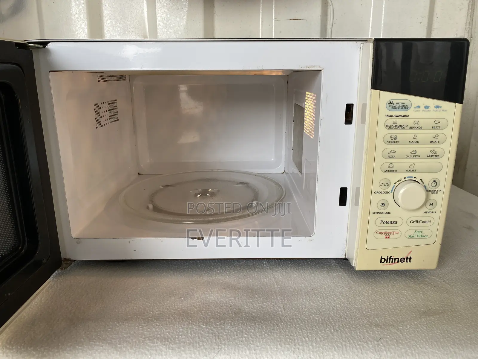 Bifinett Microwave With Grill 23l