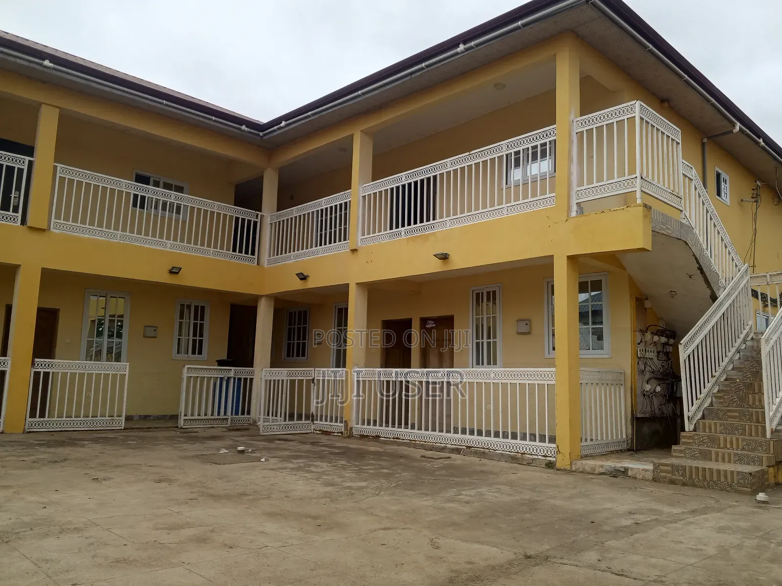 12bdrm Apartment in ....., Ablekuma for sale