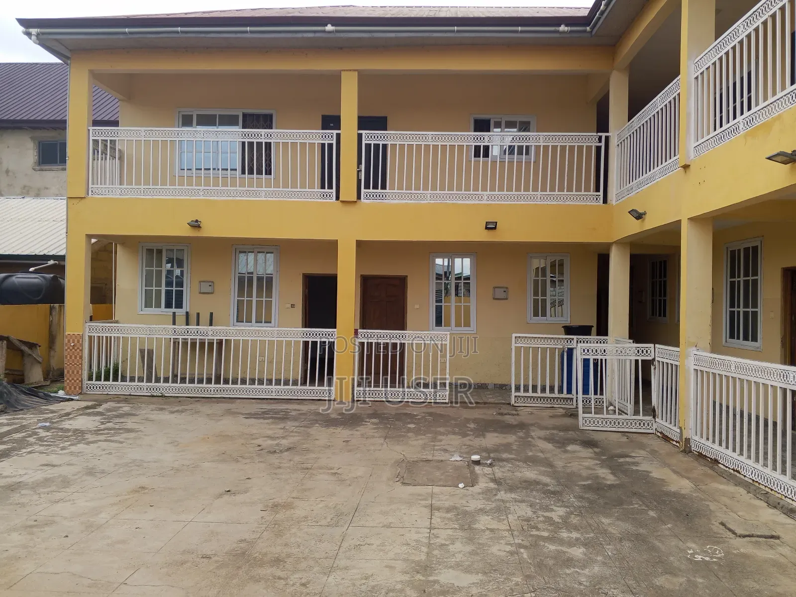 12bdrm Apartment in ....., Ablekuma for sale