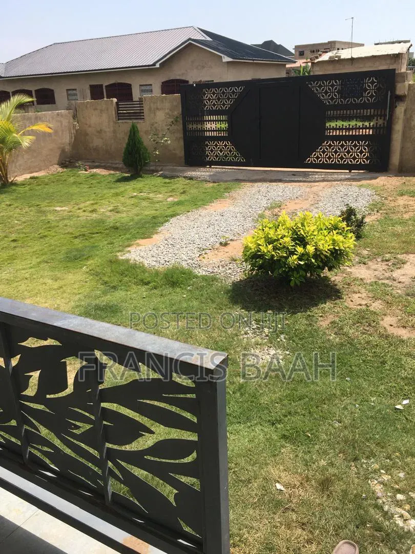 4bdrm House in Shining Star Real, Awutu Senya West for sale