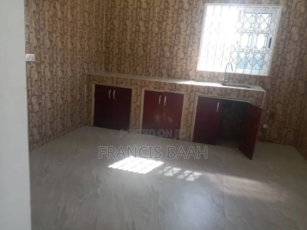 2bdrm House in Shining Star Real, Accra Metropolitan for sale