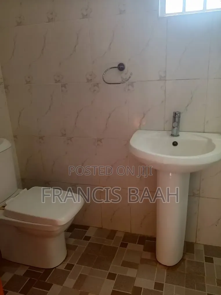 2bdrm House in Shining Star Real, Accra Metropolitan for sale