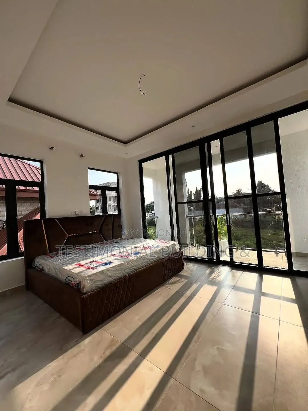 Furnished 4bdrm House in Testimonial Building, Ability for sale