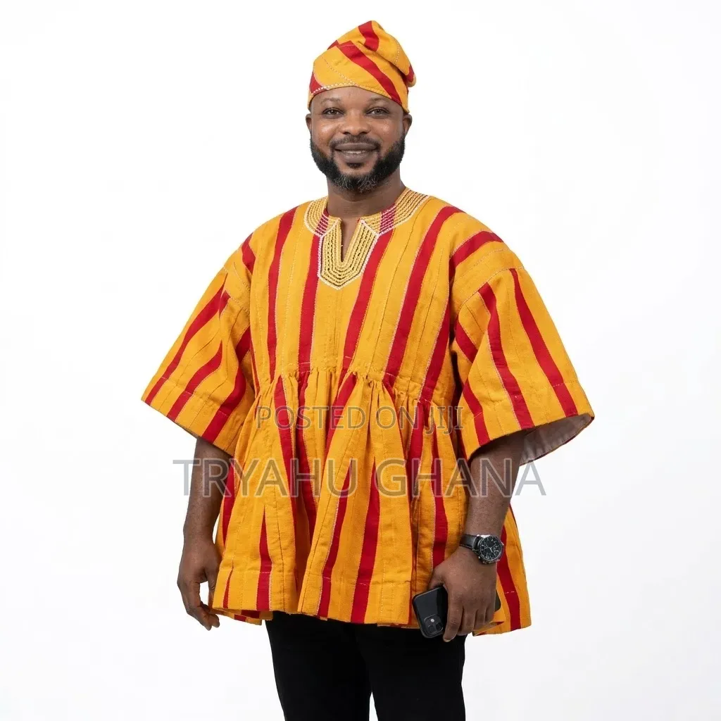 Just Landed Two-Piece Batakari Set — Smock, & Hat for Sale at Tryahu