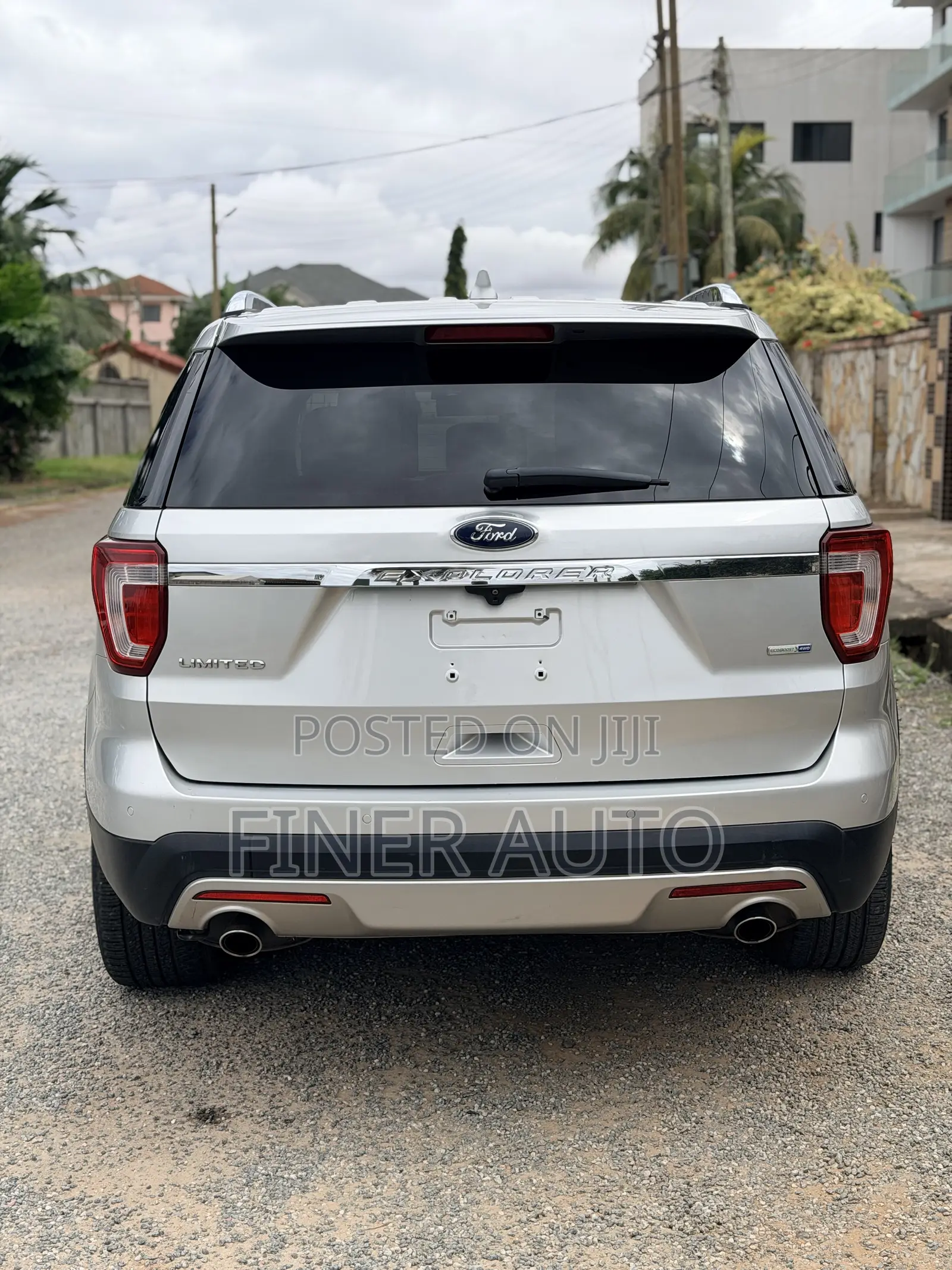 Ford Explorer Limited 4dr SUV AWD (3.5L 6cyl 6A) 2016 Silver