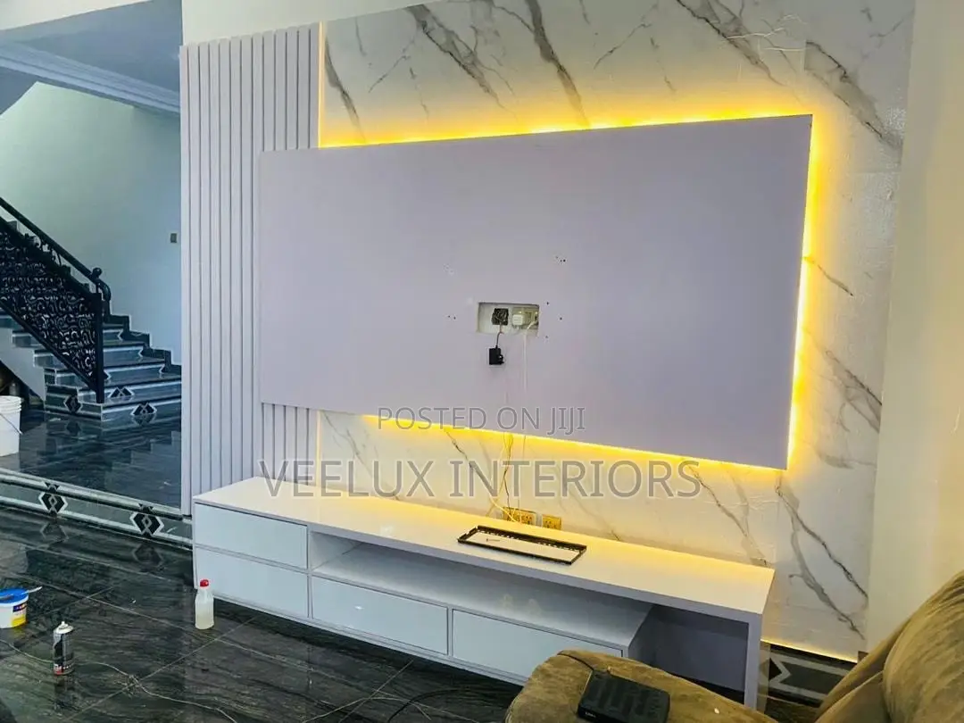 Luxurious TV Unit With Storage - Perfect for Entertainment
