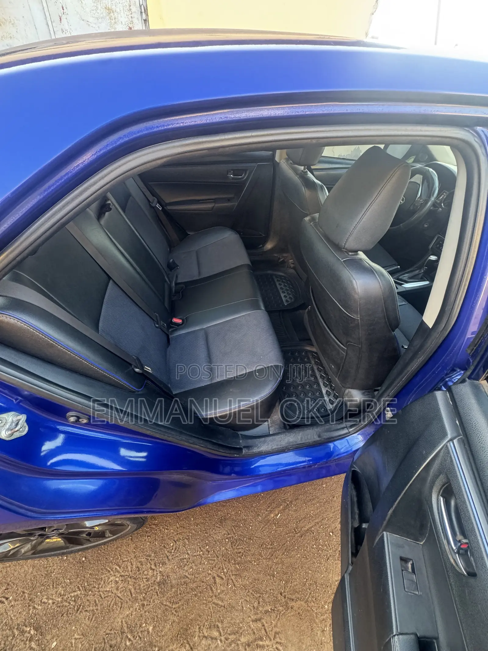 Toyota Corolla SE-blue- Sunroof Black Sport Rims for Rent in Madina