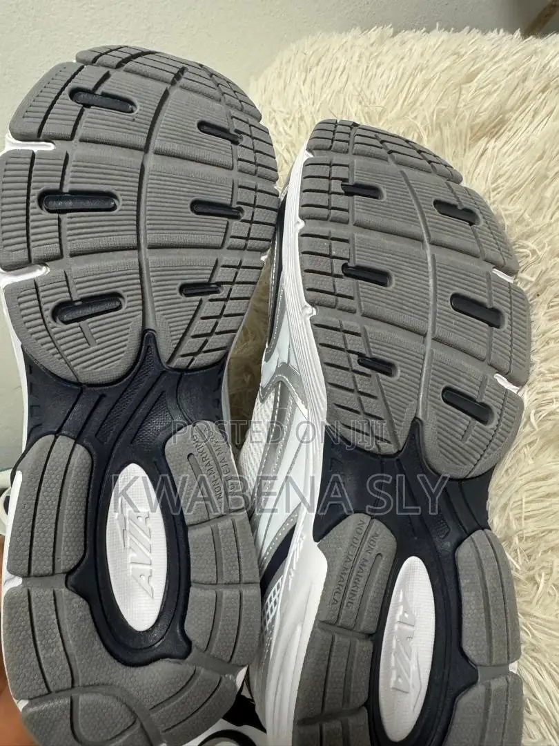 Avia Athletic Runner