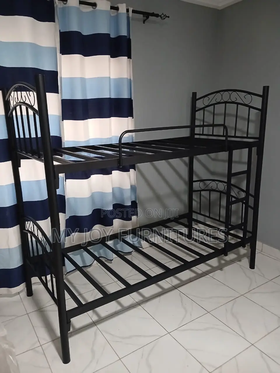 Metallic Bunk Bed