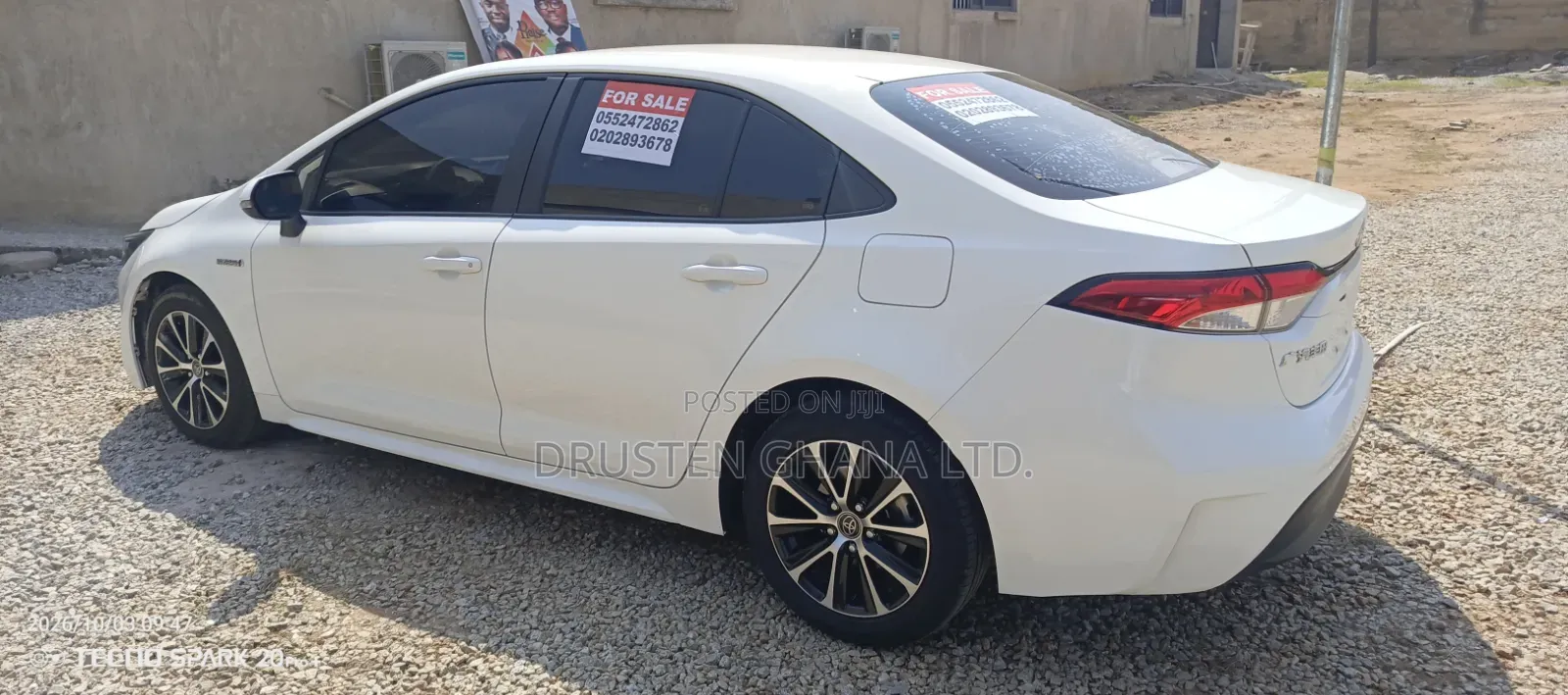 Toyota Corolla Hybrid 2023 White
