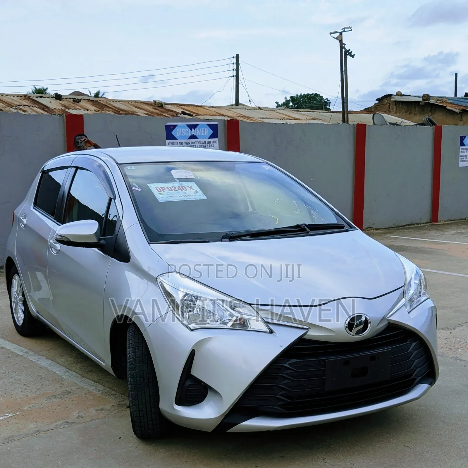 Toyota Vitz 1.3 FWD 3dr 2017 Silver