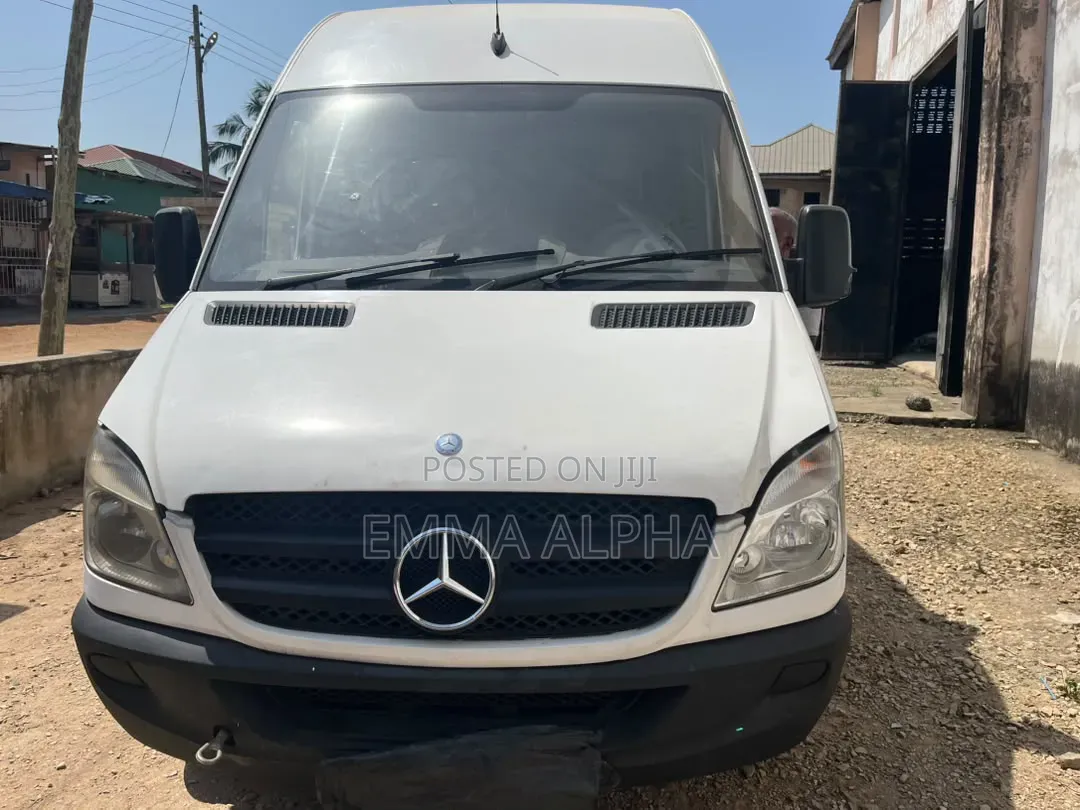 Mercedes-Benz Sprinter 2015 White