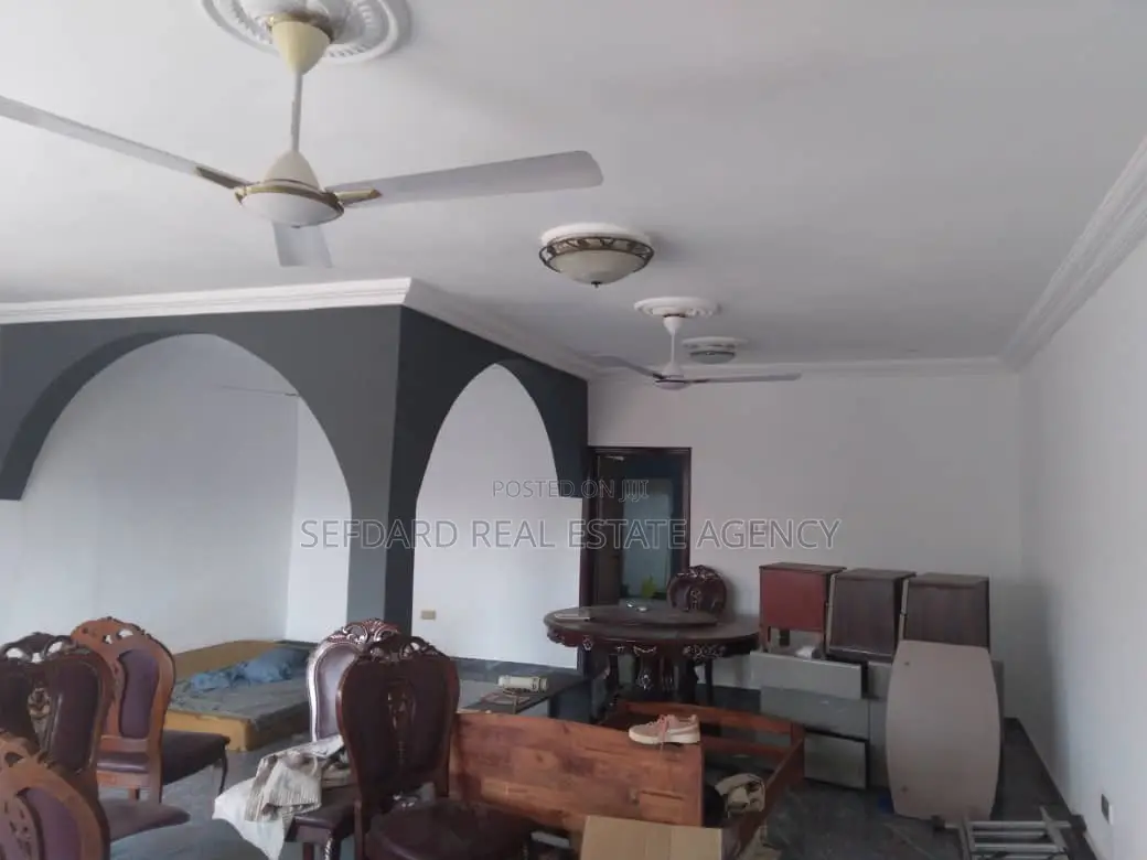 5bdrm House in Sefdard Properties, Spintex for rent