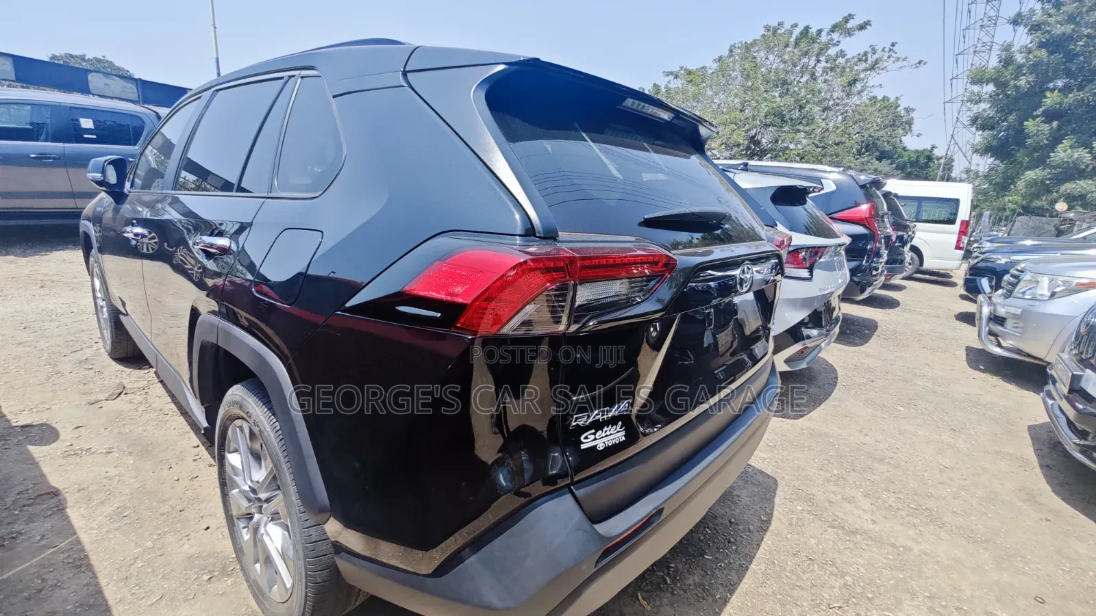 Toyota RAV4 XLE 2025 Black