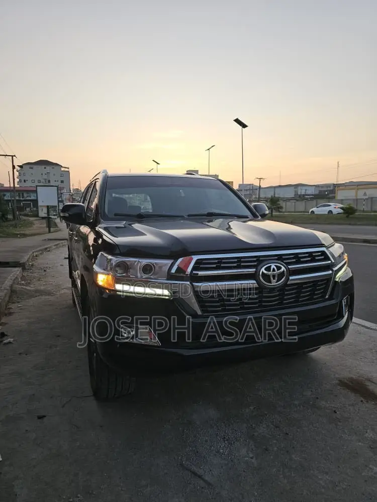 Toyota Land Cruiser 4.5 V8 GX-R 2014 Black