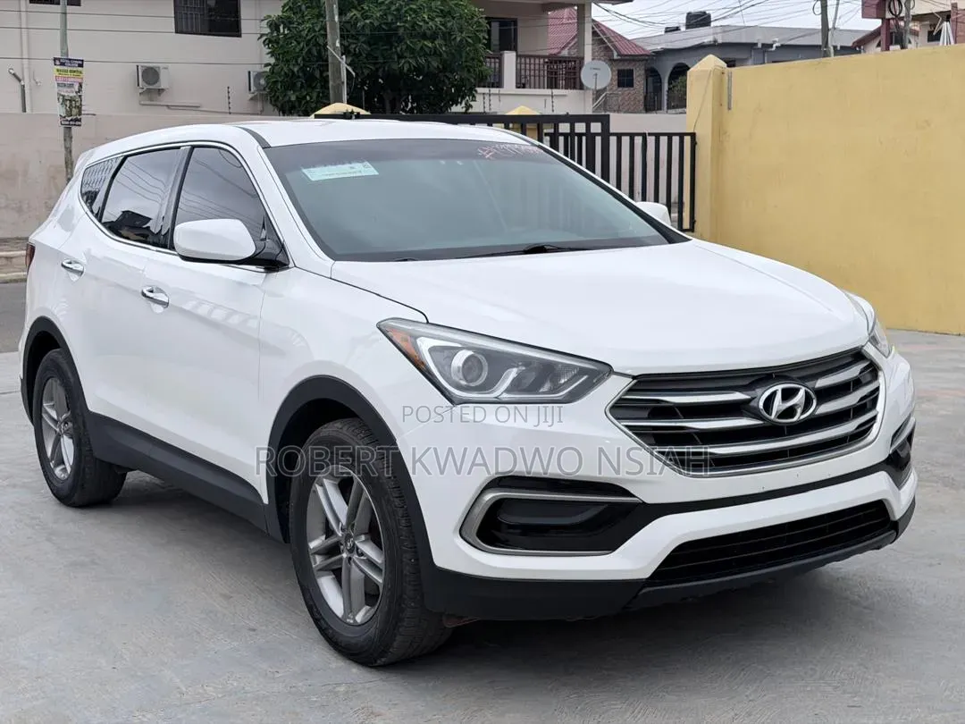 Hyundai Santa Fe SE AWD 2017 White