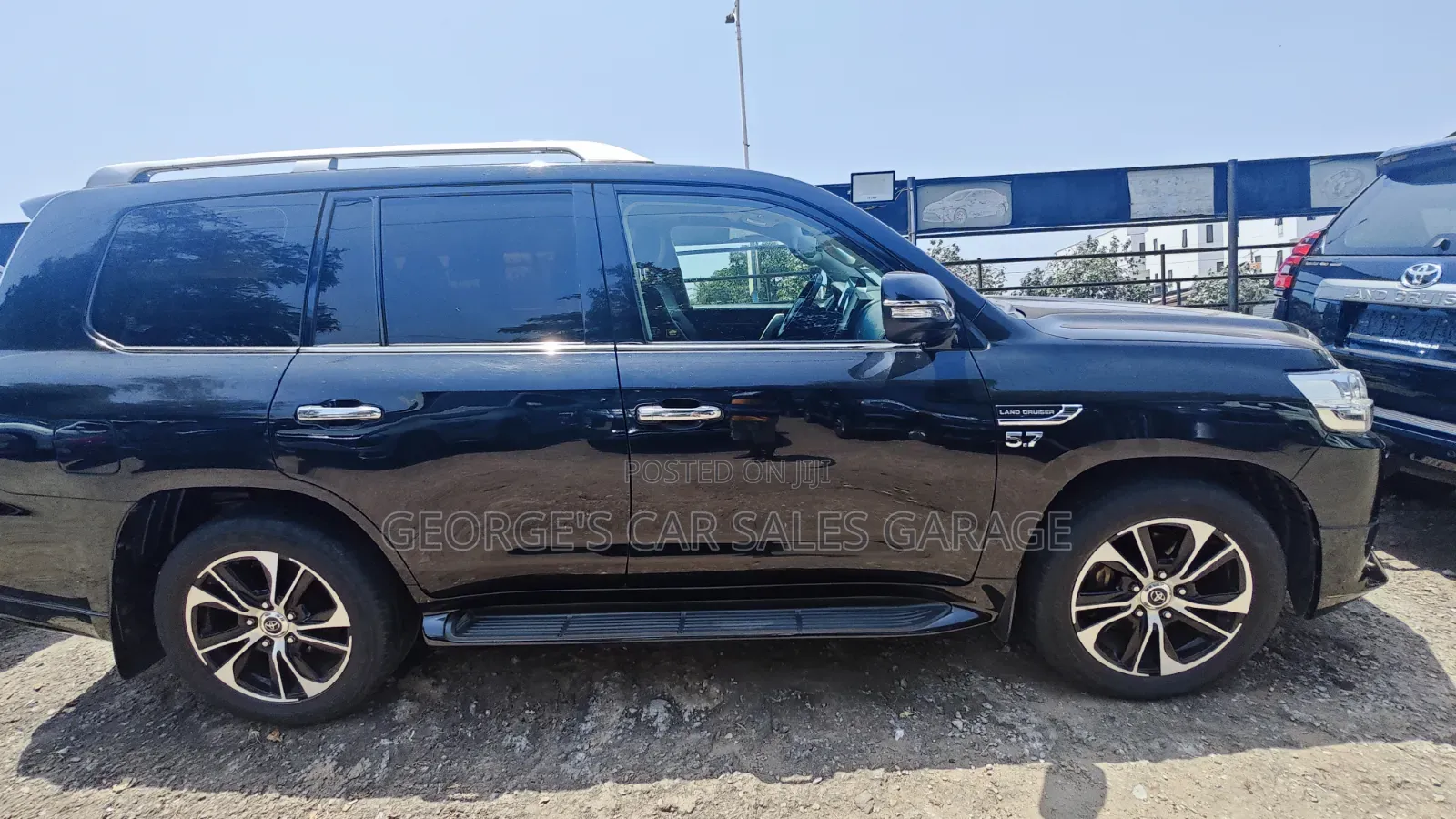 Toyota Land Cruiser 5.7 V8 VX-S 2021 Black