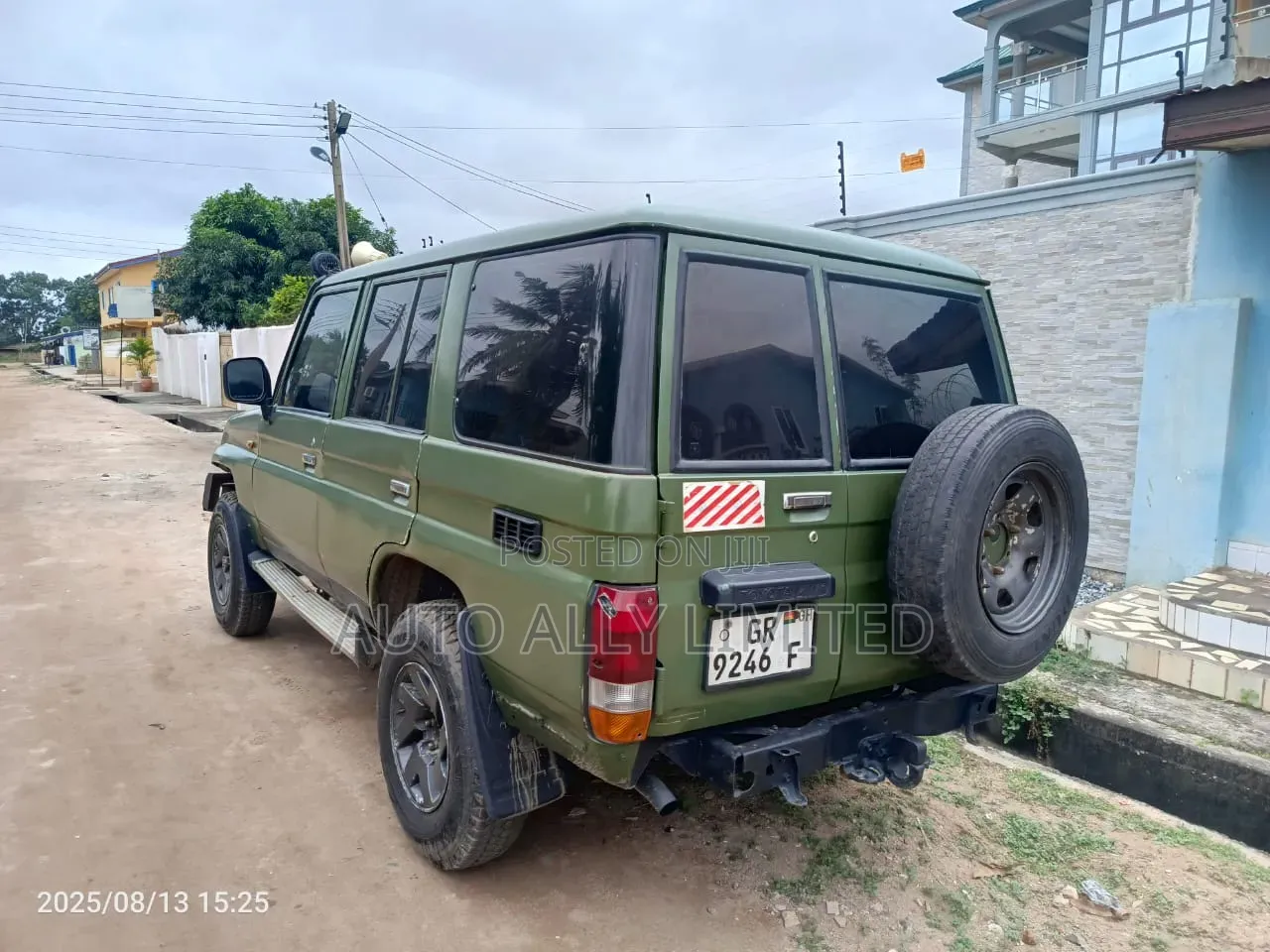 Toyota Land Cruiser 79 Series 2000 Green