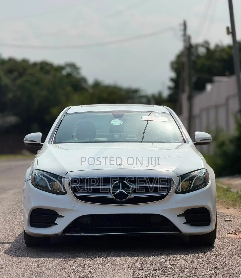 Mercedes-Benz E300 4Matic AWD Sedan (2.0L 4cyl 9A) 2017 White