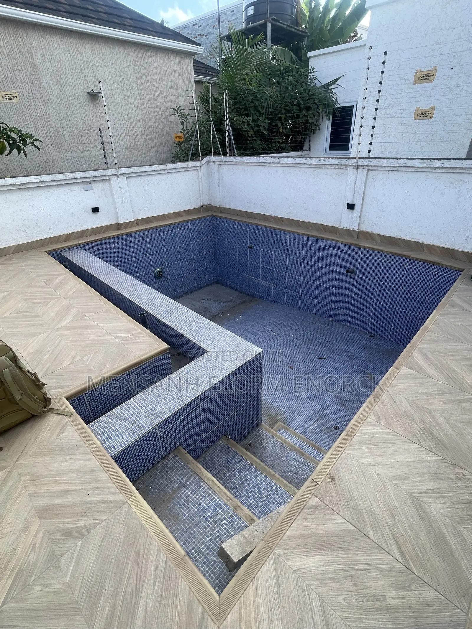 Swimming Pool Service