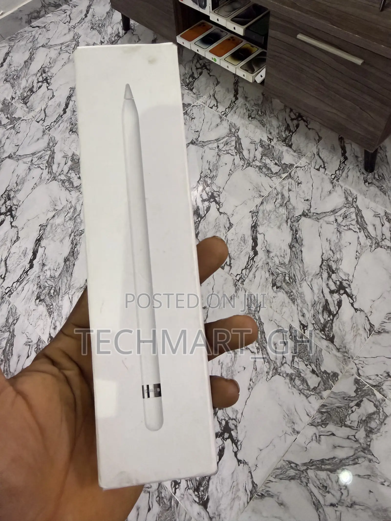 Apple Pencil 1st Gen Available.